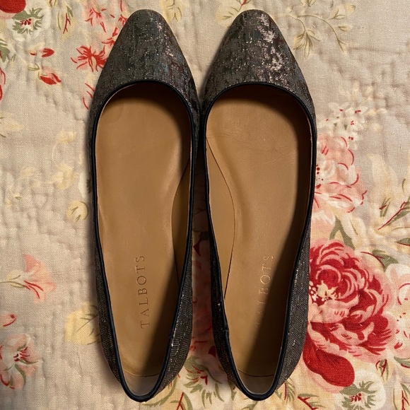 Talbots Gold Jacquard Flats, size 7 - Picture 6 of 7
